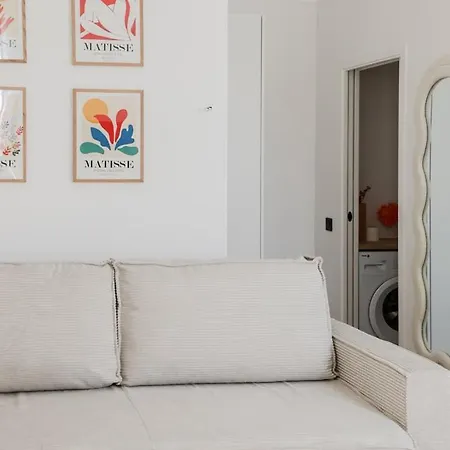 3br Duplex W/ Balcony & A/c - Port Of | By Airnest
