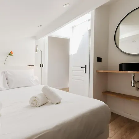 Appartement 3br Duplex W/ Balcony & A/c - Port Of | By Airnest *