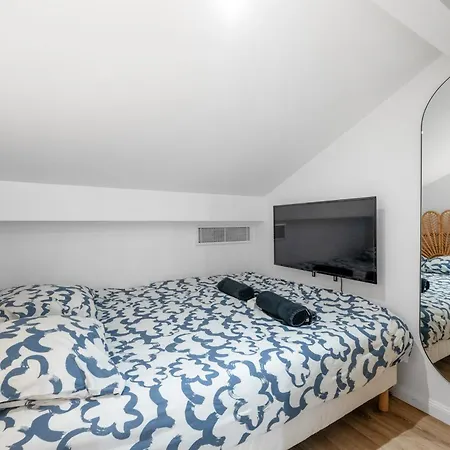 3br Duplex W/ Balcony & A/c - Port Of | By Airnest Appartement Nice