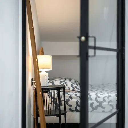 3br Duplex W/ Balcony & A/c - Port Of | By Airnest Appartement *